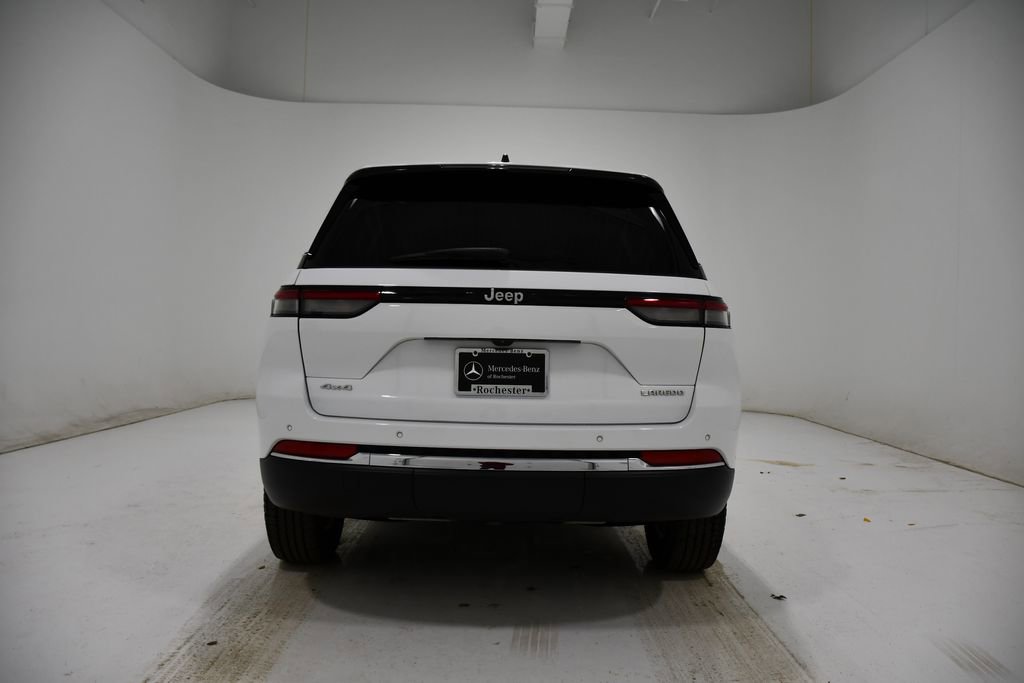 Used 2022 Jeep Grand Cherokee Laredo w/ Luxury Tech Group I image 4