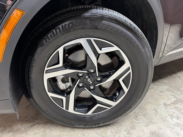 Used 2023 Kia Sportage LX image 28