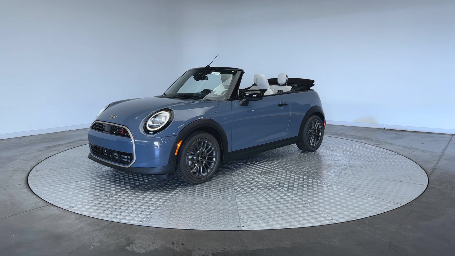 New 2026 MINI Cooper S FWD image 4