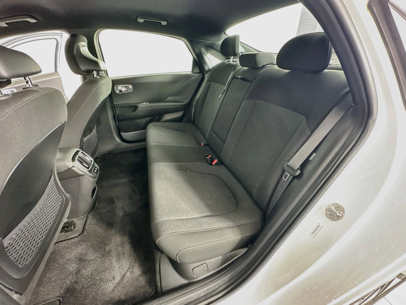 Used 2024 Hyundai Ioniq 6 SE RWD image 29