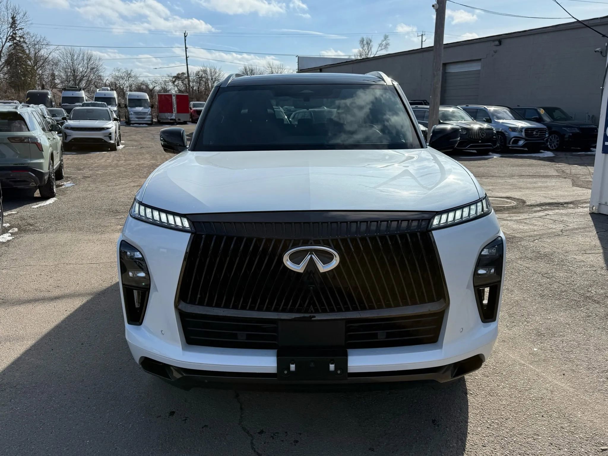 Used 2025 INFINITI QX80 Autograph image 17