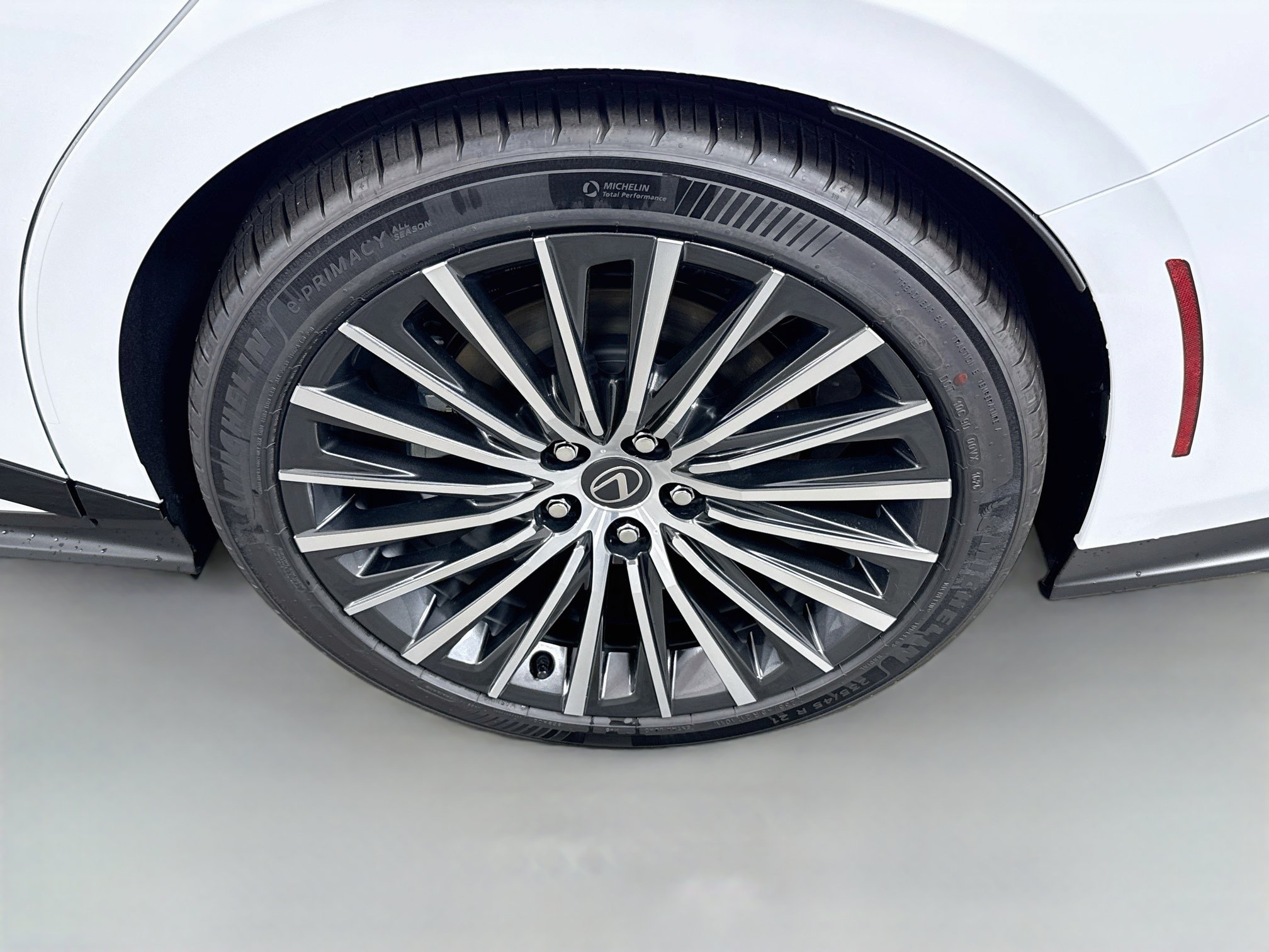 New 2026 Lexus ES 350e FWD image 30