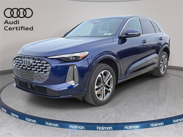 Certified 2025 Audi Q5 Premium w/ Convenience Package image 1