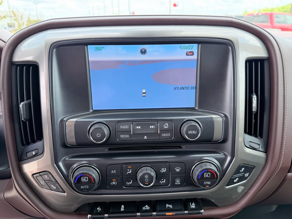 Used 2015 Chevrolet Silverado 1500 High Country w/ High Country Premium Package image 18