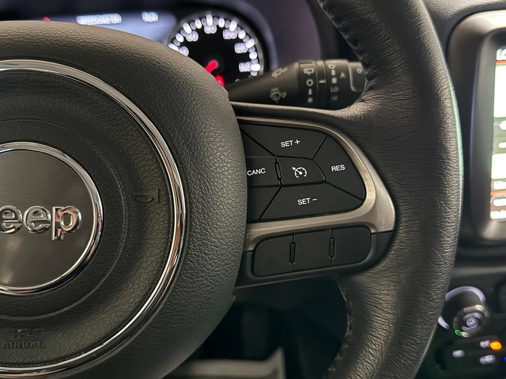 Certified 2022 Jeep Renegade Limited AWD/4WD image 31
