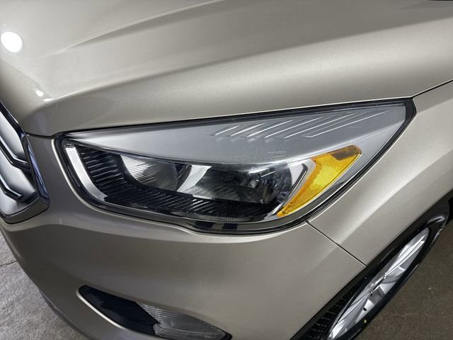 Used 2017 Ford Escape SE image 27