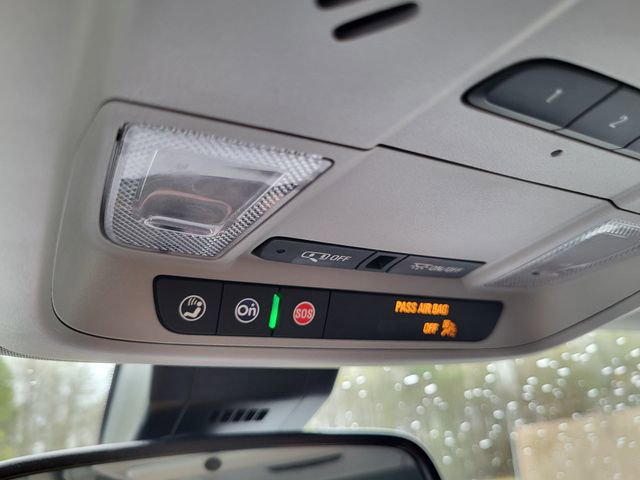 Used 2024 GMC Terrain SLT image 28