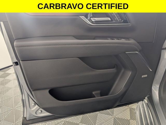 Certified 2025 GMC Yukon Denali AWD/4WD image 8
