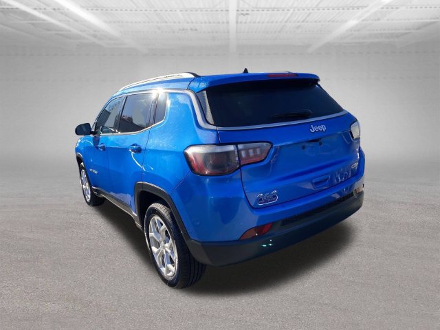 Used 2024 Jeep Compass Latitude AWD/4WD image 22