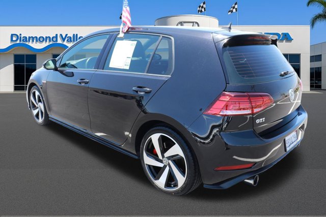 Used 2018 Volkswagen GTI SE FWD image 4