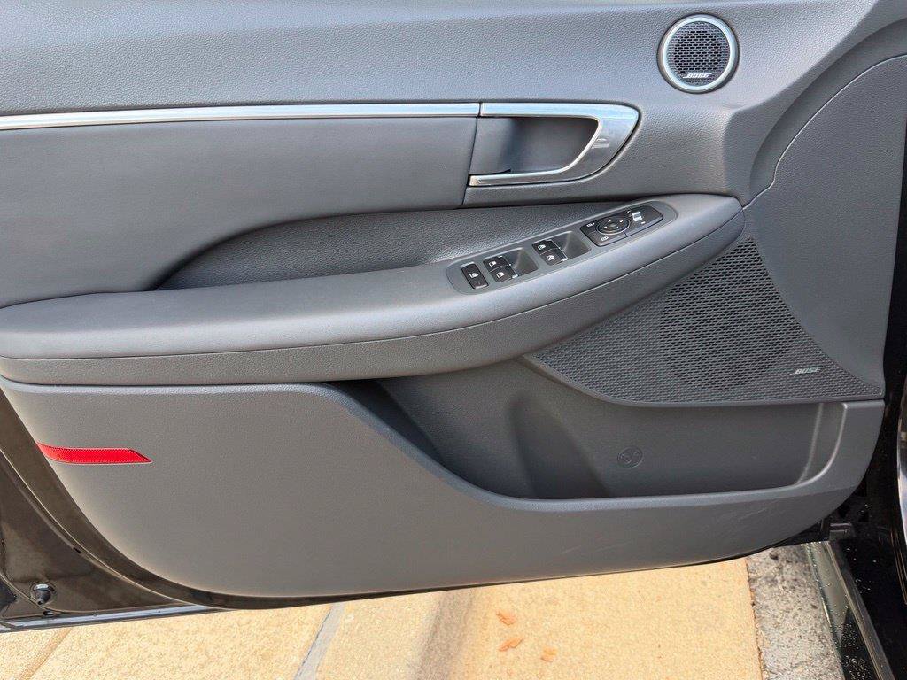 Used 2023 Hyundai Sonata SEL Plus w/ Preferred Accessory Package FWD image 13