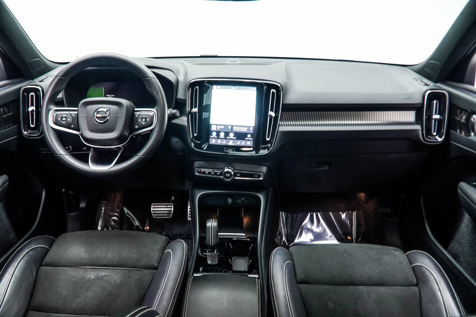 Used 2022 Volvo XC40 P8 Recharge Ultimate AWD/4WD image 6