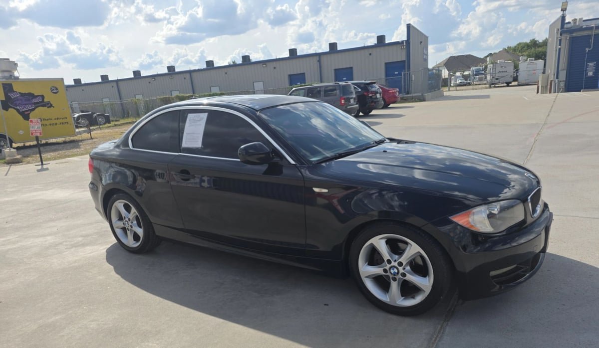 Used 2011 BMW 128i Coupe RWD image 8