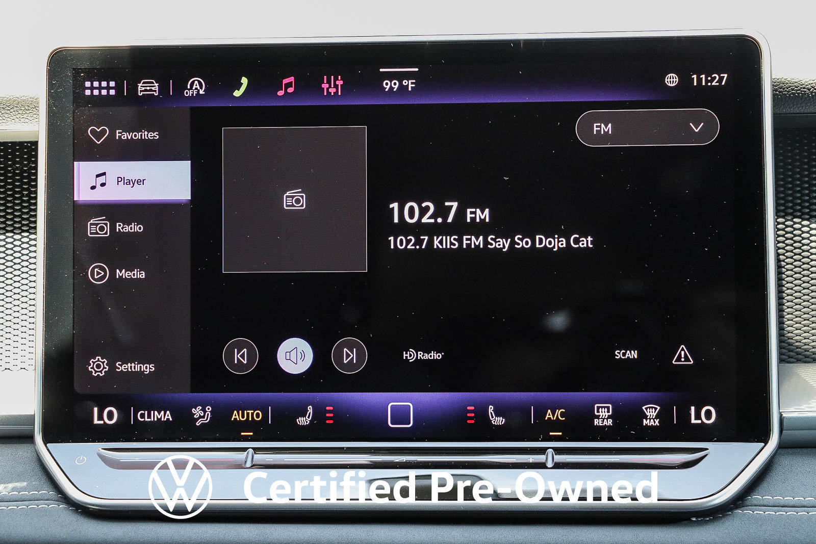 Used 2026 Volkswagen Tiguan SE FWD image 16