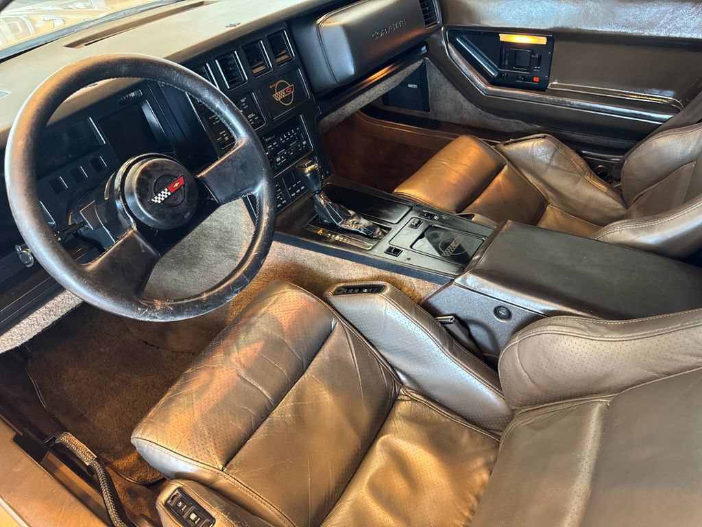 Used 1987 Chevrolet Corvette Coupe RWD image 9