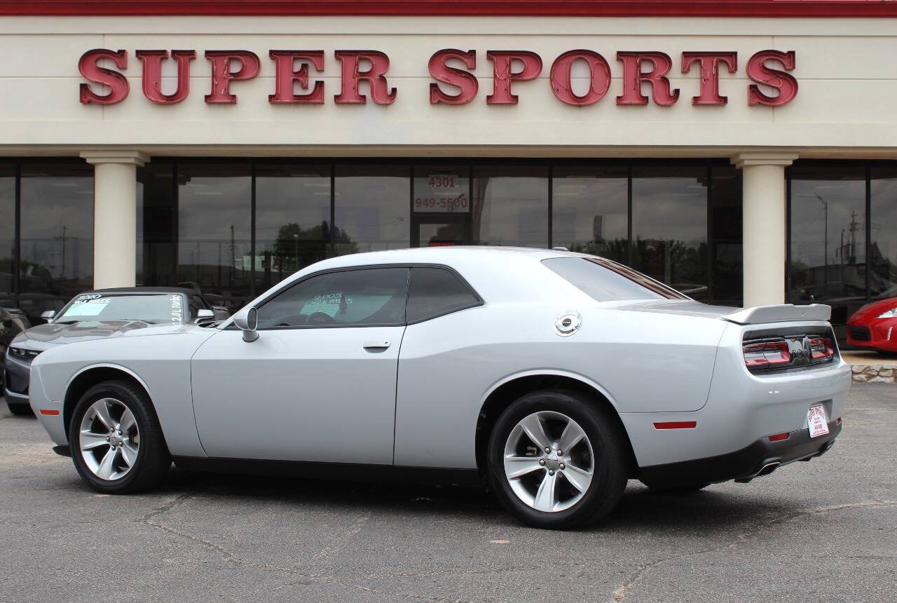 Used 2021 Dodge Challenger SXT RWD image 5