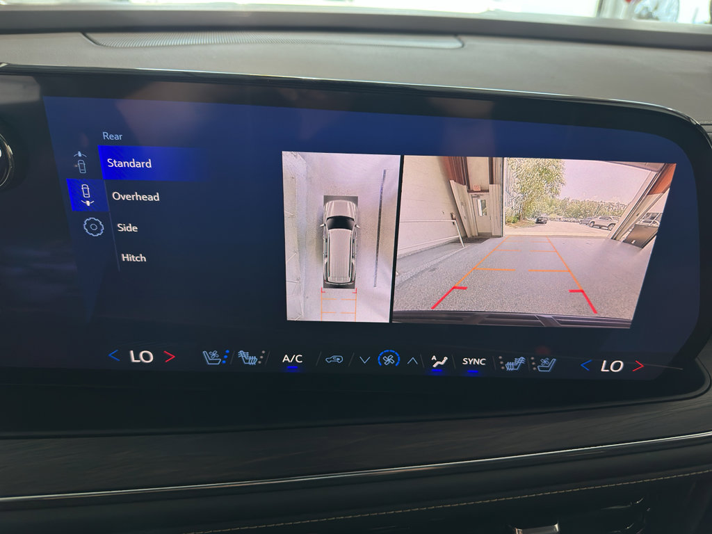 New 2025 Chevrolet Suburban Premier image 22