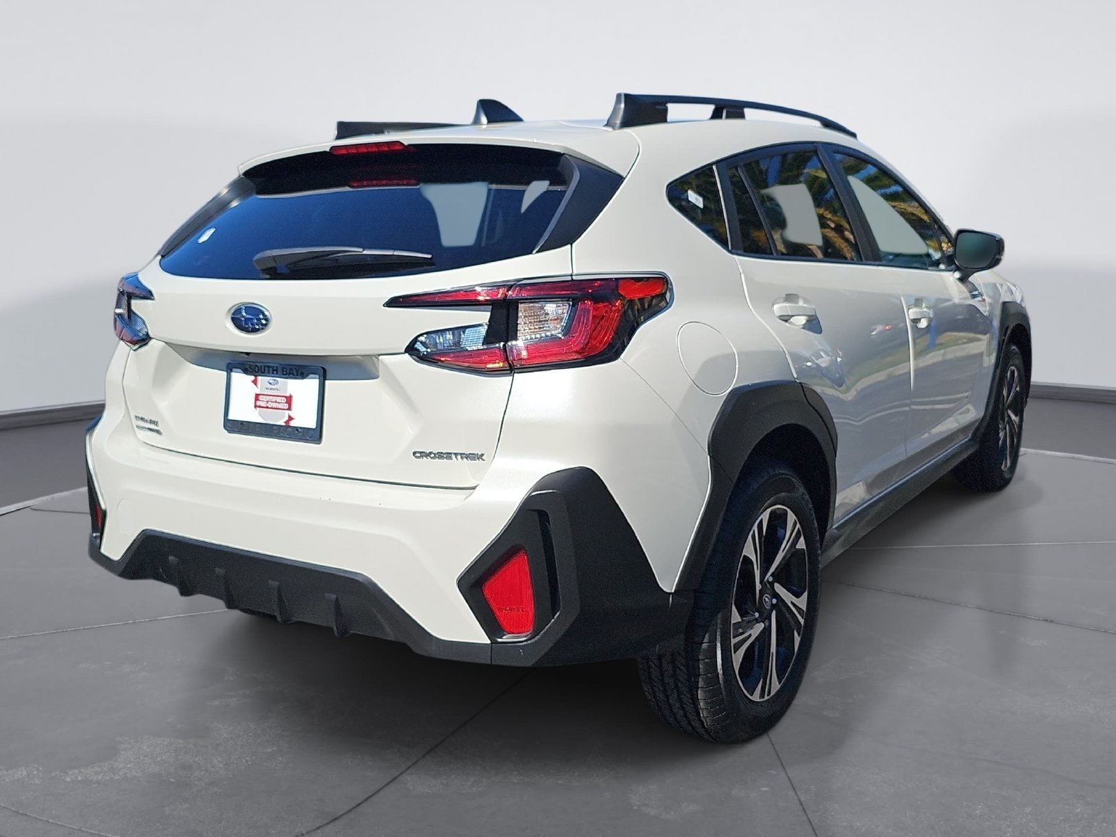 Certified 2024 Subaru Crosstrek 2.0i Premium w/ Crosstrek Mirror Package AWD/4WD image 3
