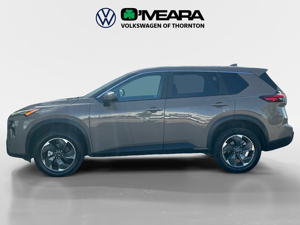 Used 2025 Nissan Rogue SV AWD/4WD image 2