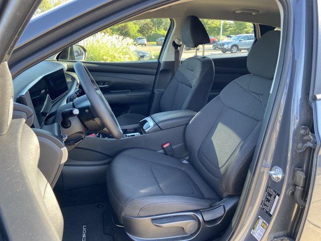 Used 2025 Hyundai Tucson SE FWD image 20