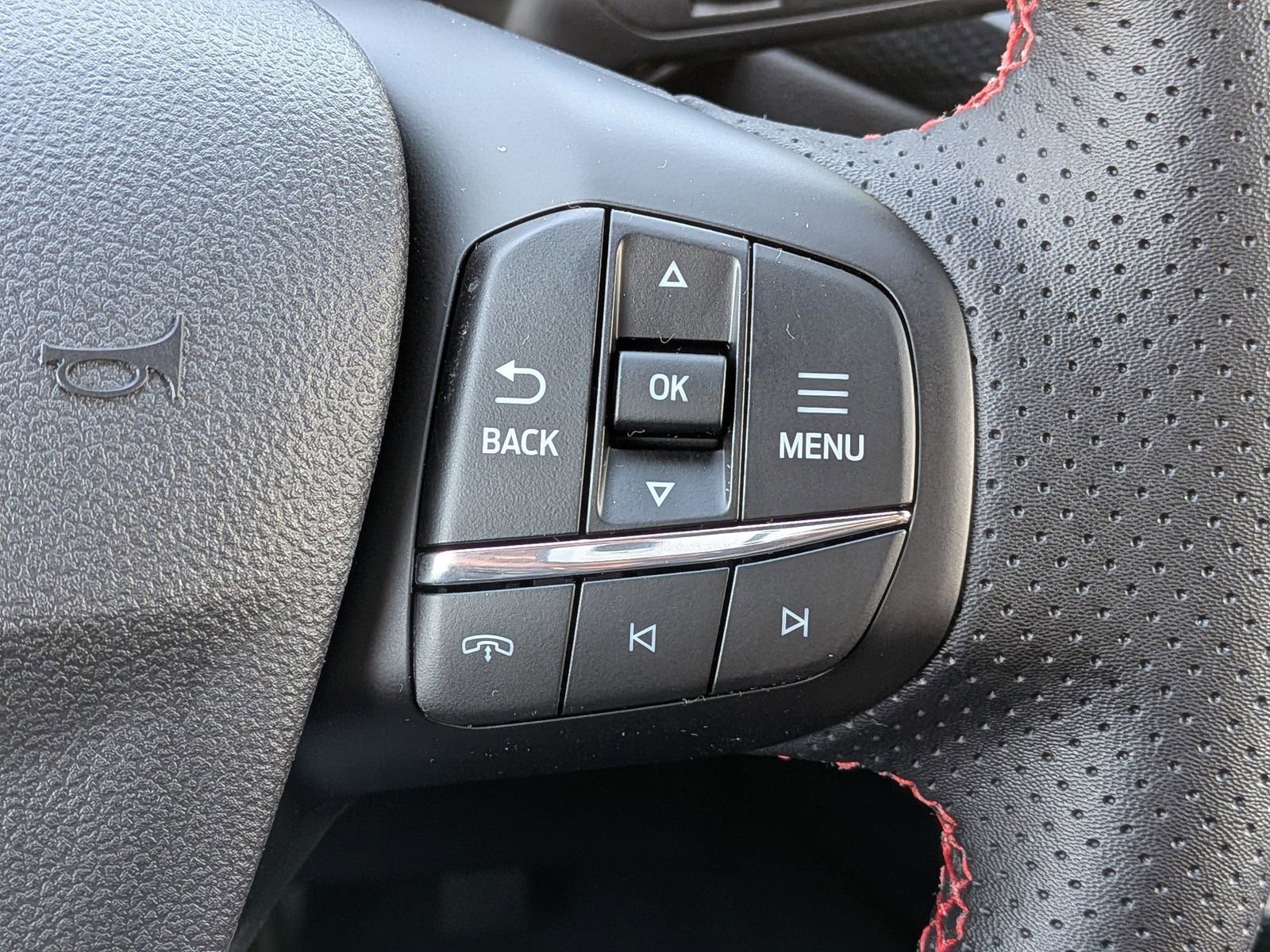 New 2026 Ford Escape ST-Line Elite image 29