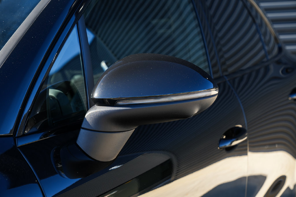 Certified 2026 Porsche Cayenne E-Hybrid AWD/4WD image 9