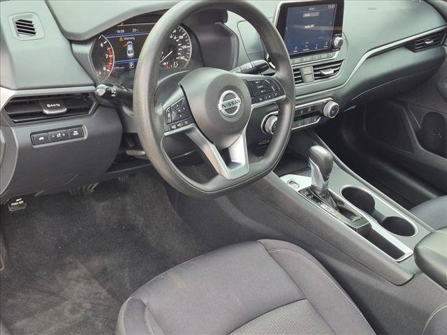 Used 2022 Nissan Altima 2.5 SV FWD image 10