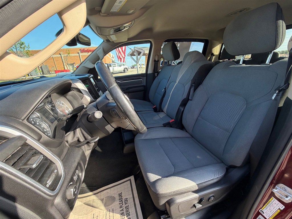 Used 2019 RAM 1500 Big Horn AWD/4WD image 11