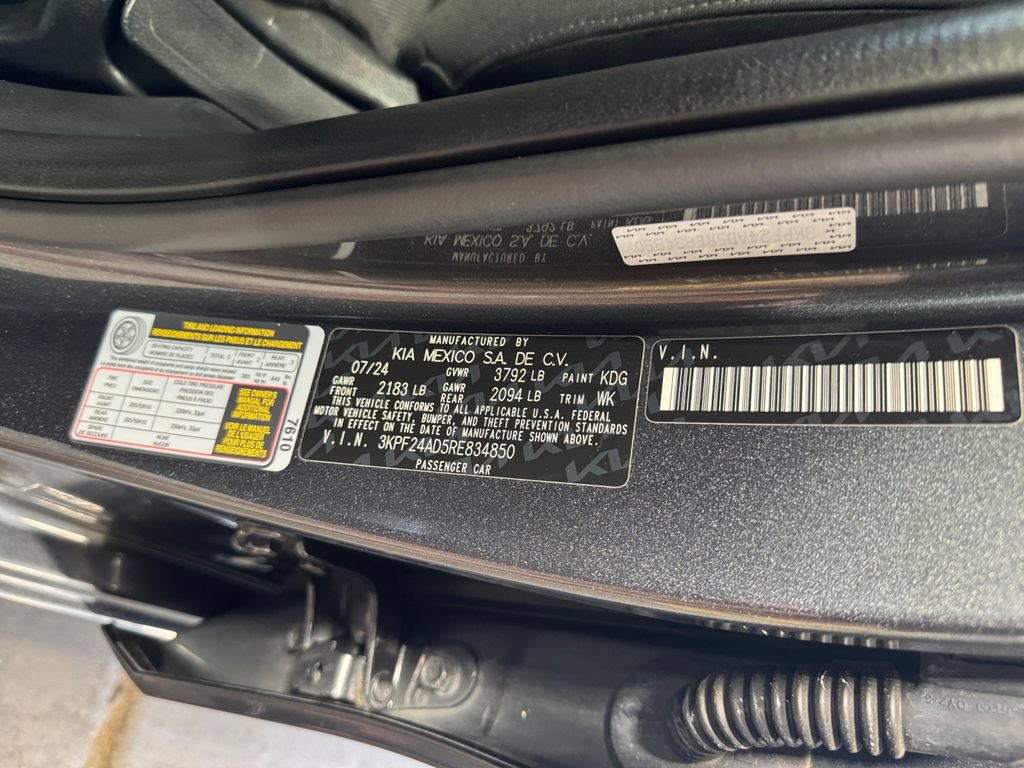 Certified 2024 Kia Forte LXS FWD image 31