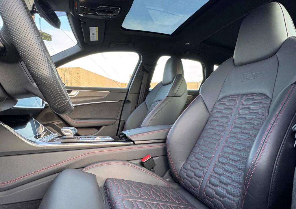 Used 2025 Audi RS 6 performance image 4