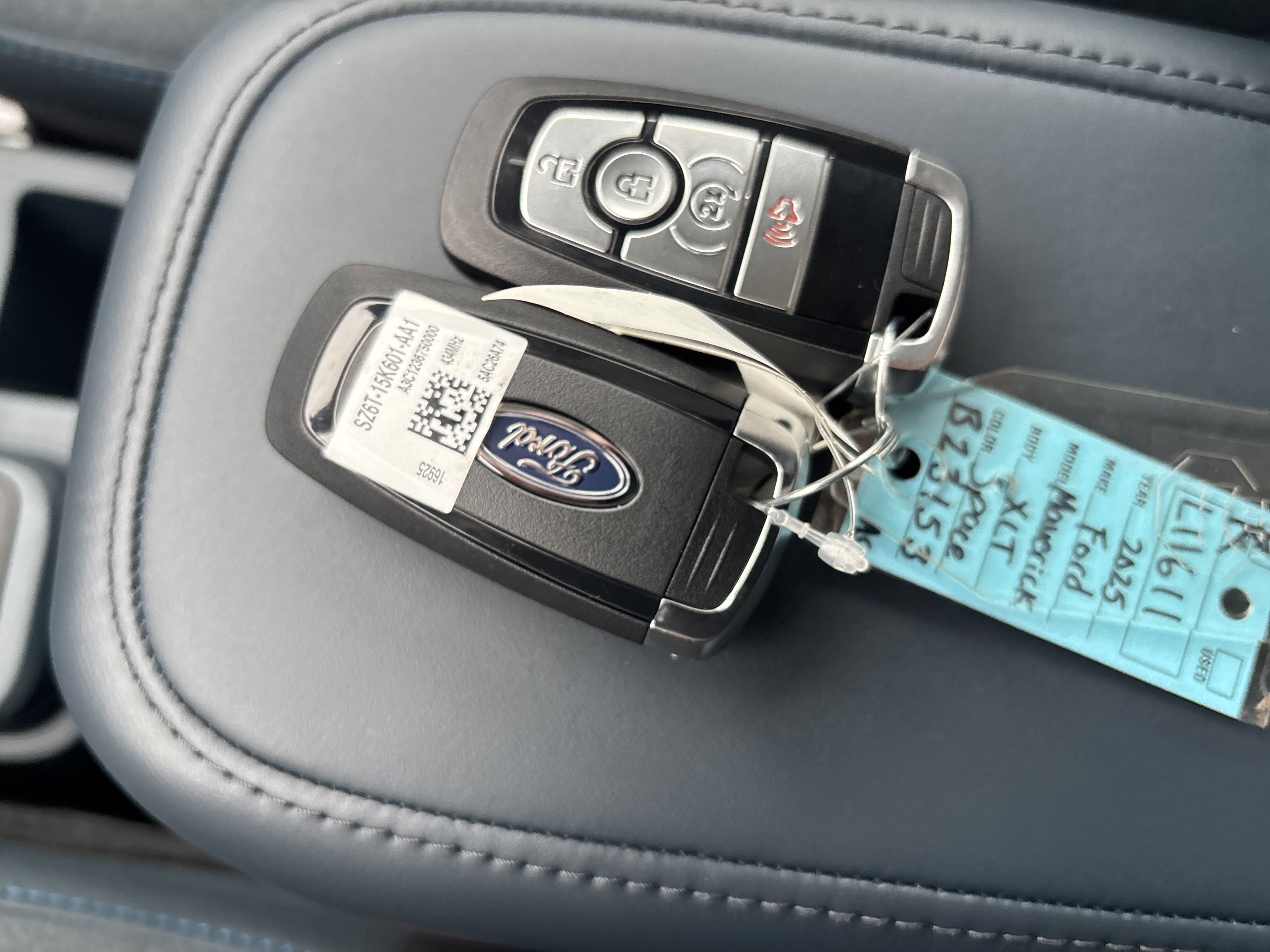 New 2025 Ford Maverick XLT w/ XLT Luxury Package image 32