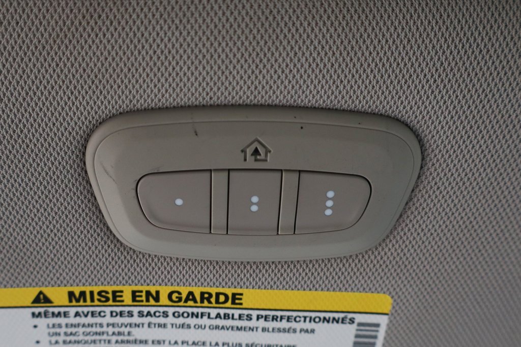 Used 2021 Chrysler Pacifica Touring-L image 27