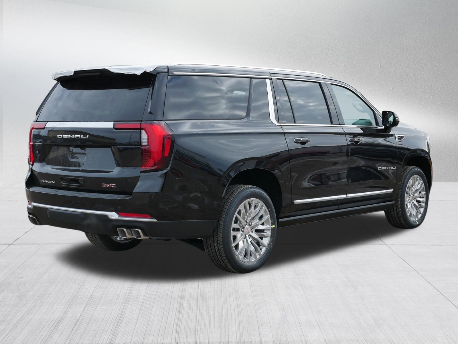 New 2026 GMC Yukon XL Denali w/ Sun & Power Step Package image 5