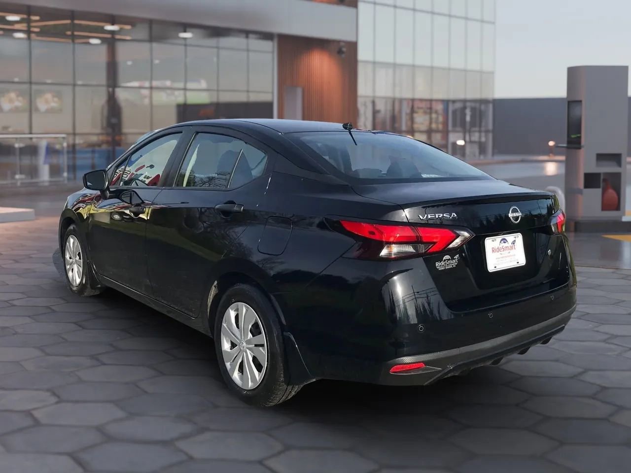 Used 2024 Nissan Versa S w/ Trunk Package image 8