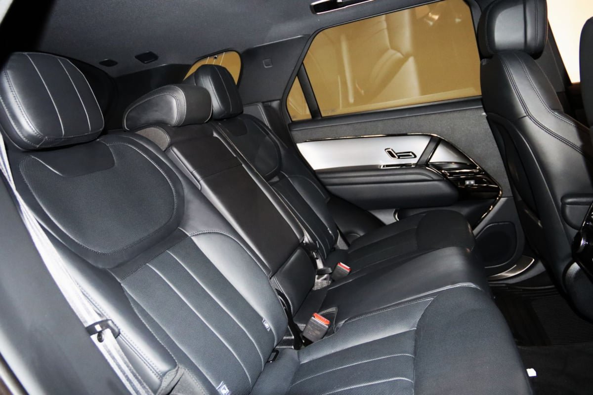 Used 2025 Land Rover Range Rover Sport Dynamic SE AWD/4WD image 66