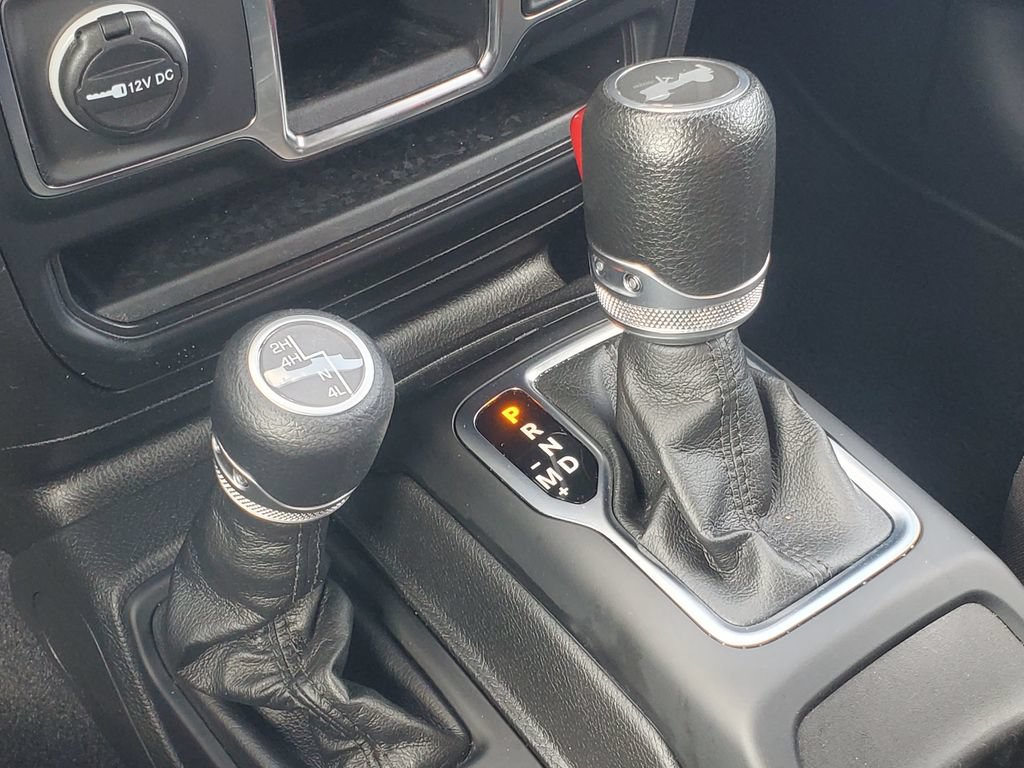 Used 2023 Jeep Wrangler Sport AWD/4WD image 19