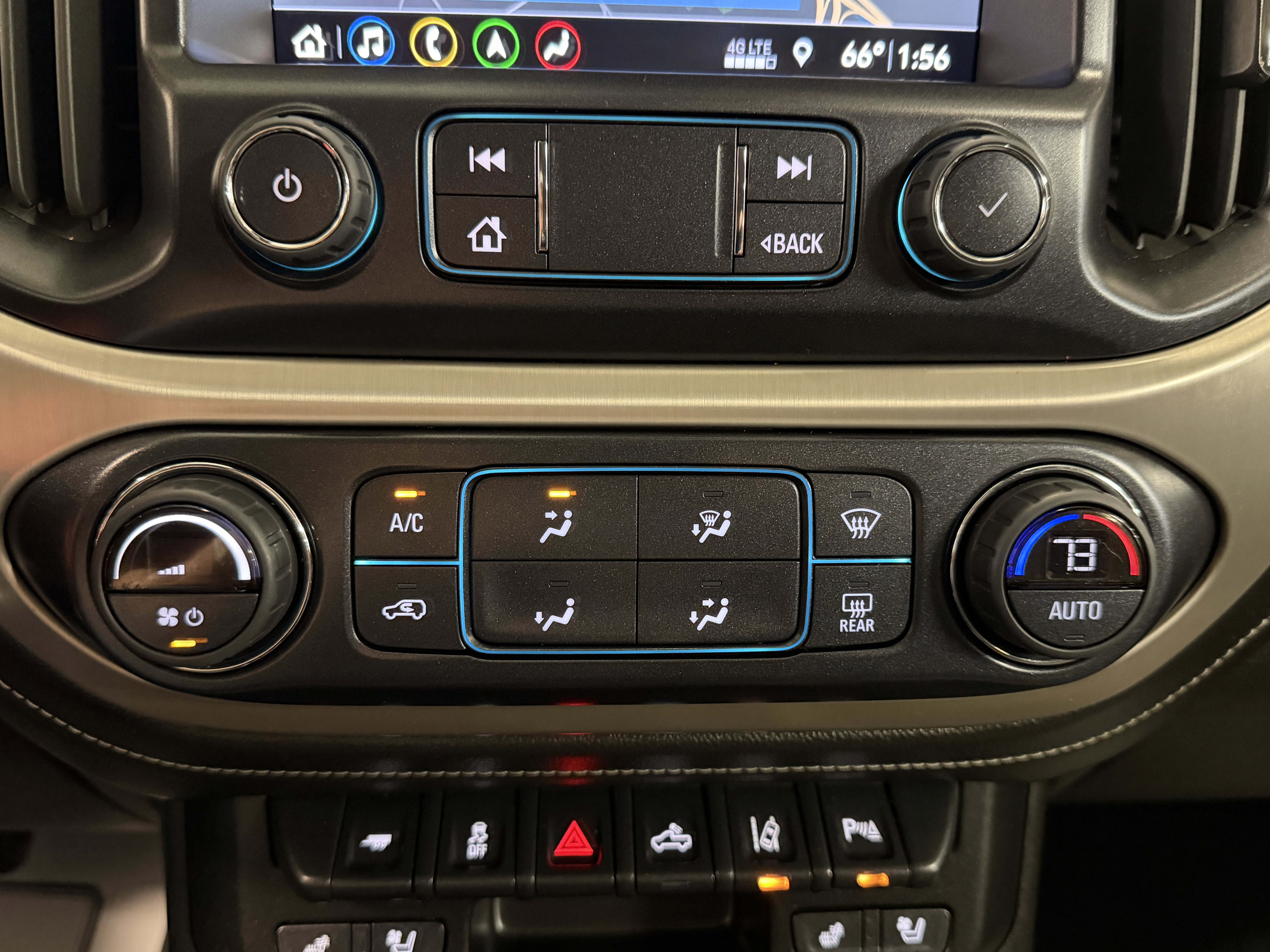 Used 2022 GMC Canyon Denali w/ Denali Black Edition Package image 11