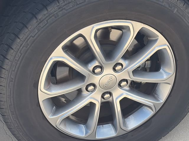 Used 2015 Jeep Grand Cherokee Limited image 8