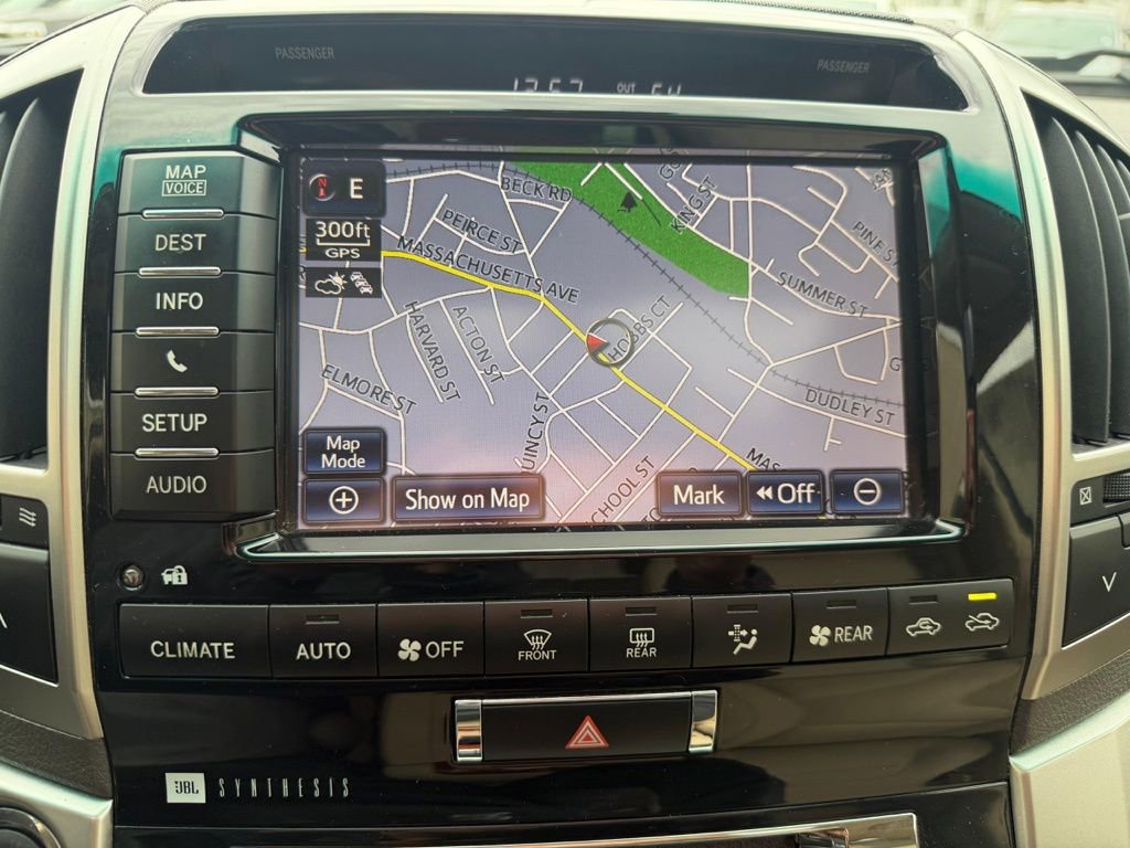 Used 2014 Toyota Land Cruiser AWD/4WD image 27