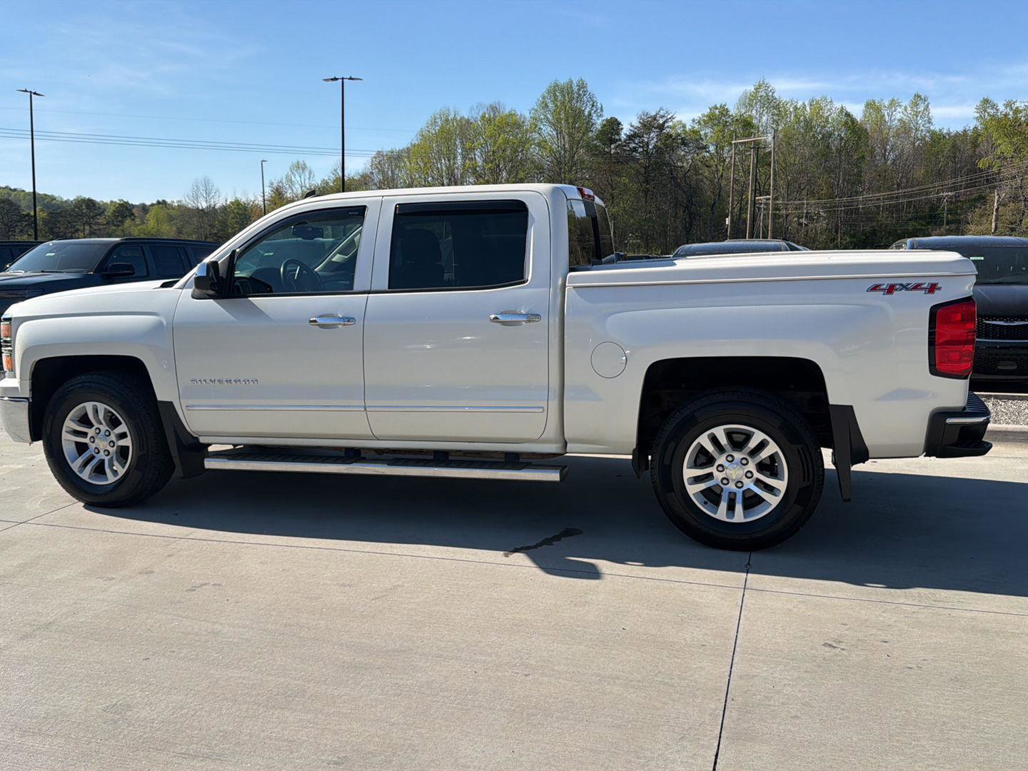 Used 2014 Chevrolet Silverado 1500 LTZ AWD/4WD image 6