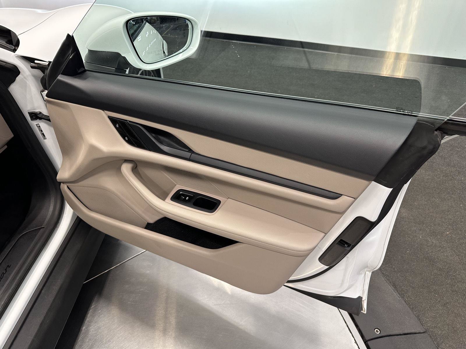 Used 2021 Porsche Taycan RWD image 37