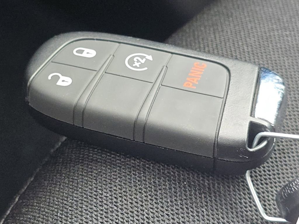 Used 2021 Jeep Renegade Sport image 33