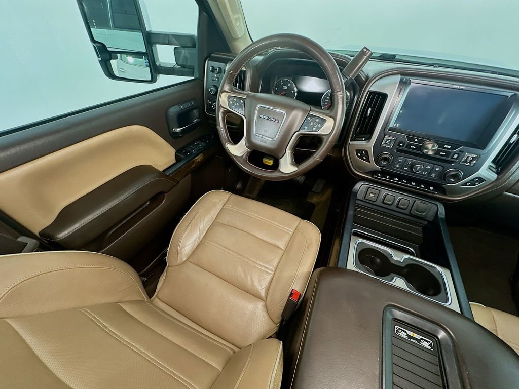 Used 2017 GMC Sierra 2500 Denali w/ Duramax Plus Package image 9