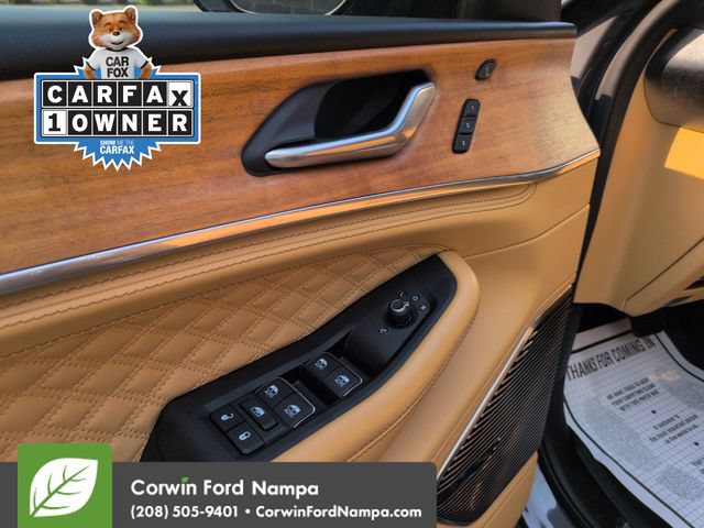 Used 2025 Jeep Grand Cherokee Summit AWD/4WD image 11