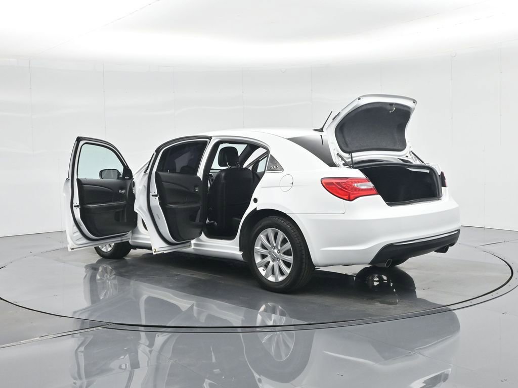 Used 2014 Chrysler 200 Limited image 35