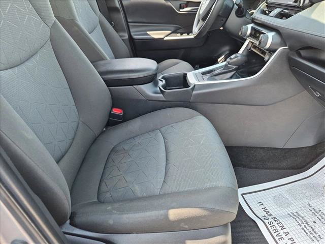 Used 2022 Toyota RAV4 XLE w/ Convenience Package FWD image 18