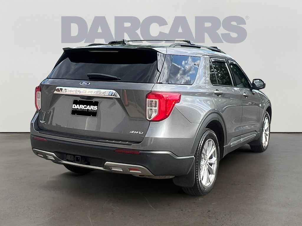 Used 2023 Ford Explorer XLT w/ Equipment Group 202A AWD/4WD image 7