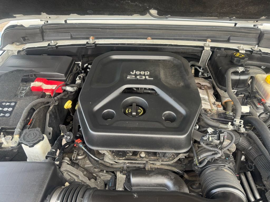 Used 2019 Jeep Wrangler Unlimited Sahara image 10