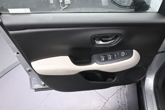 Used 2023 Honda HR-V EX-L image 27