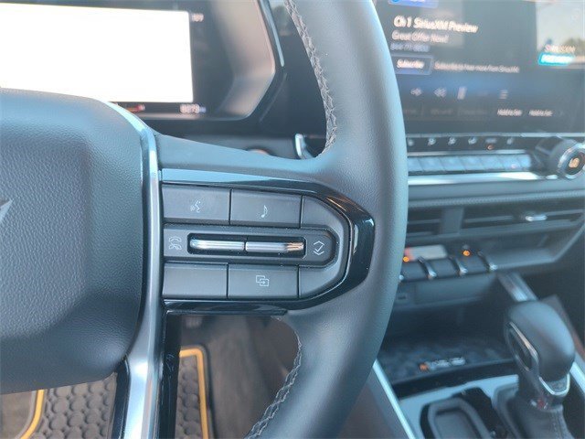 Used 2024 Chevrolet Colorado LT w/ LT Convenience Package II image 26